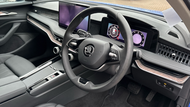 Skoda Superb 2.0 TDI 193 Laurin + Klement 4X4 5dr DSG Diesel Estate